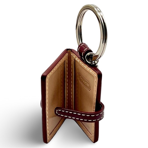 NWT NIB Vintage Coach Picture Frame Keyfob | Red Patent Leather | 1670 - Picture 3 of 6